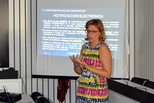 Los trabajadores municipales se 'reciclan' en legislación
