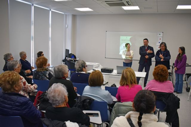 Concluye el programa municipal para combatir la situación de soledad no deseada de personas mayores