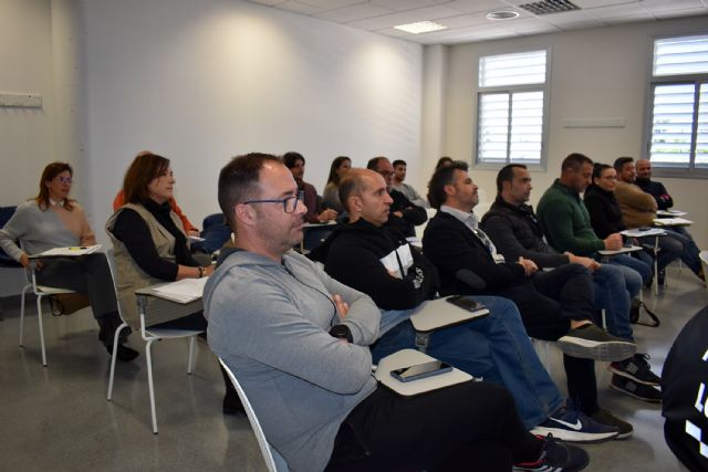 Los empleados del Ayuntamiento torreño se forman en la ISO 9001
