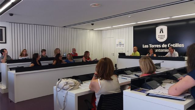 Se reúne la mesa de trabajo del programa de garantía juvenil de la Vega Media