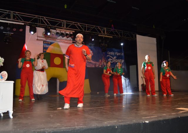 La XXV Carrera Nocturna de las fiestas torreñas bate su récord de participación con 550 corredores de todas las edades