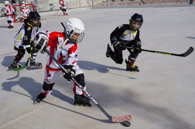 El 'Roller Queen' se impone en el 'I Trofeo Adrian Ferguson' de hockey en línea