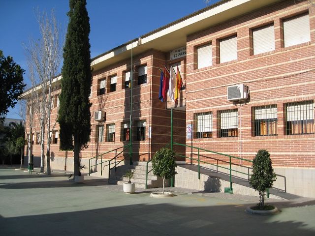 La Consejería de Educación ingresa los fondos adicionales para climatización a cuatro colegios torreños