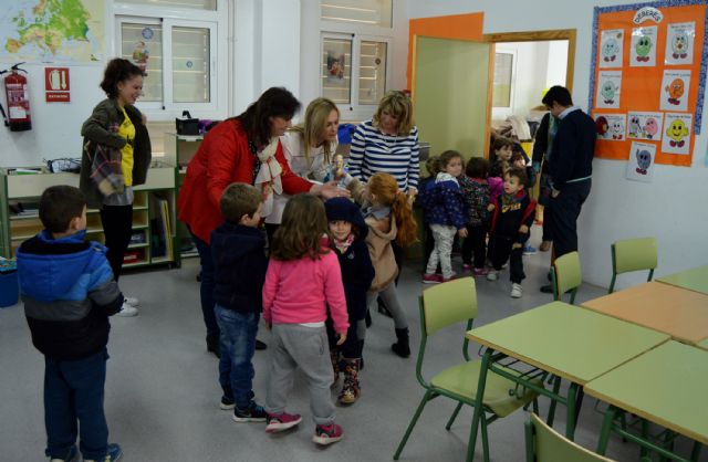 La Escuela Municipal de Conciliación divierte y enseña a 33 niños esta Navidad