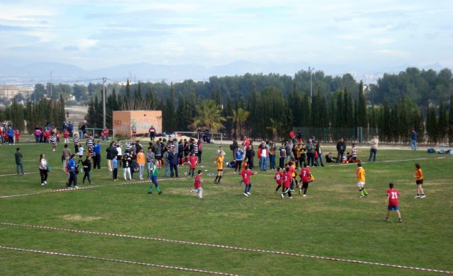 Mas de 200 niños y niñas en el 'II Campeonato de Escuelas de Rugby FERRMUR' disputado en Las Torres de Cotillas