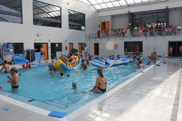 Los cursos estivales de natación del 'Centro Deportivo Las Torres', un éxito de participación