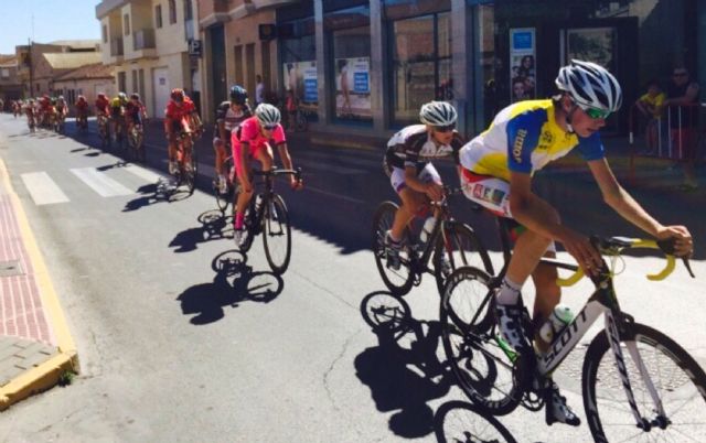 Blaya ganó en Las Torres de Cotillas la última etapa de la 'IV Vuelta Ciclista de Cadetes a la Región de Murcia', que se llevó Benassar