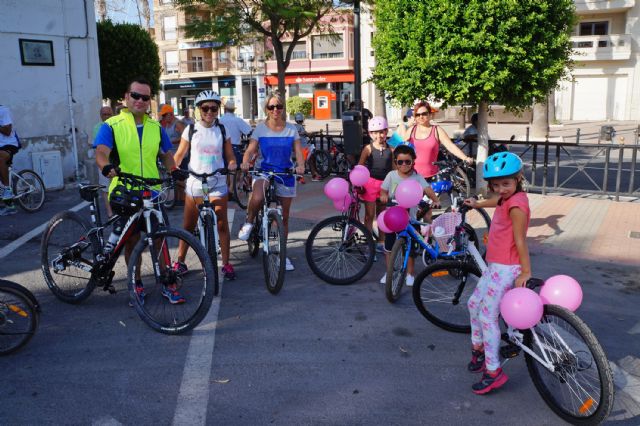Un año más las bicicletas toman las calles torreñas en los festejos