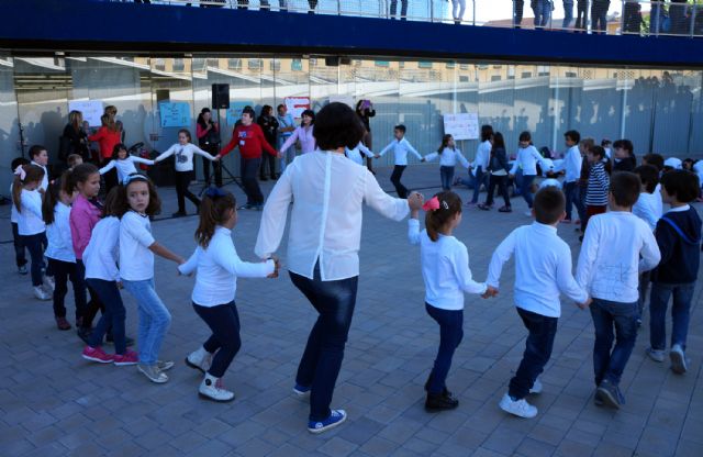 Los escolares torreños, protagonistas de la celebración de 'Día del Niño' y el 'Día de la Música'
