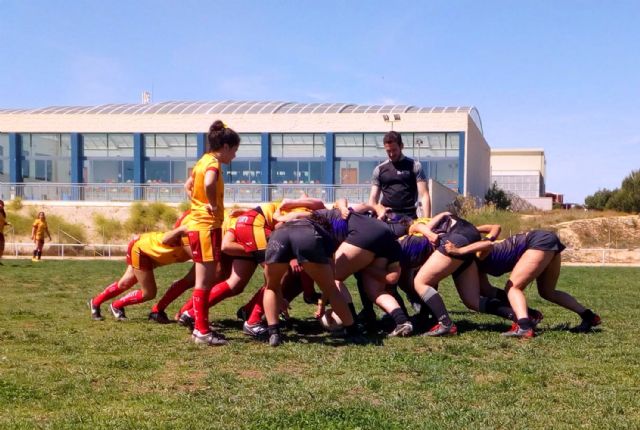 Las Torres de Cotillas acogió la final de la Copa de la Liga de rugby femenino, con victoria del XV Rugby Murcia