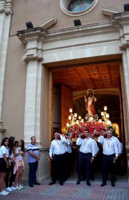 El Sagrado Corazón Jesús desfiló un año más por las calles de Las Torres de Cotillas