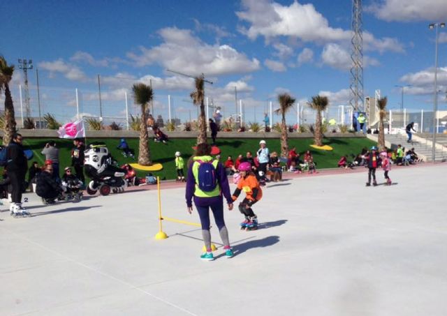 Más de 550 patinadores protagonizan la fiesta del deporte en Las Torres de Cotillas