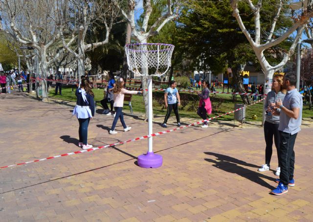 Multitudinaria jornada de deporte en la calle con el proyecto europeo 'Do-U-Sport'