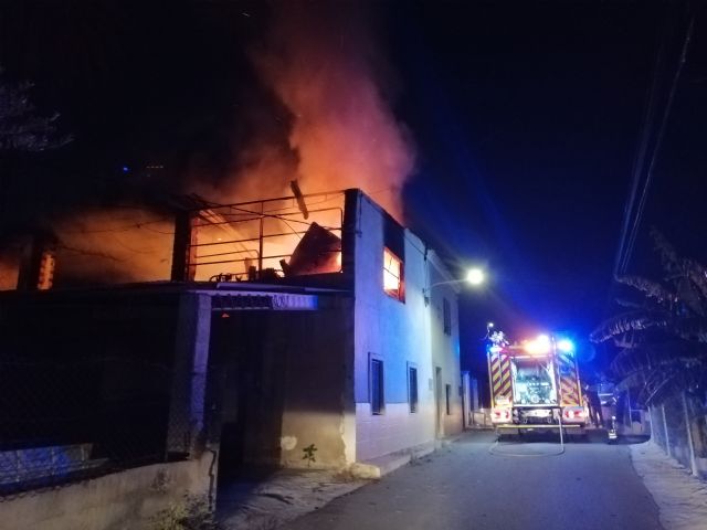 Incendio en una vivienda en Las Torres de Cotillas