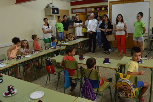 Más de 200 niños disfrutan ya de la Escuela de Conciliación de Verano en el colegio 'Cervantes'