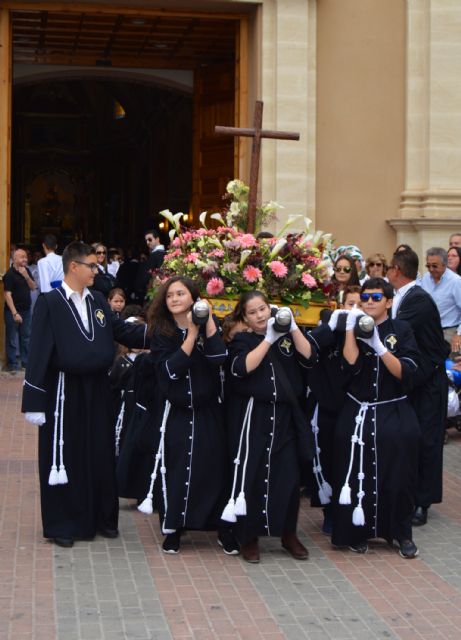La procesión del Resucitado y su tradicional 'encuentro' ponen el broche de oro a la Semana Santa torreña