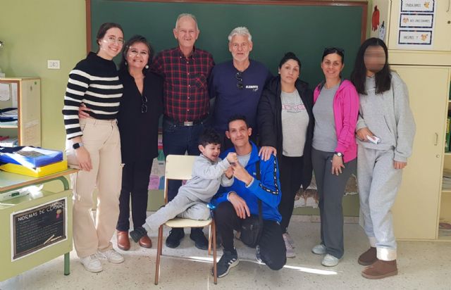 La Concejalía de Servicios Sociales y FESORMU colaboran en un taller para potenciar la lengua de signos