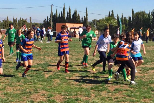 Cerca de 200 jóvenes jugadores de rugby disfrutan de una gran fiesta del deporte en Las Torres de Cotillas