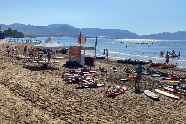 Cerca de 70 personas disfrutan de una jornada de multiaventura en Mazarrón