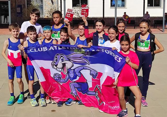 El club Atletismo Las Torres suma cuatro medallas en los regionales de deporte base