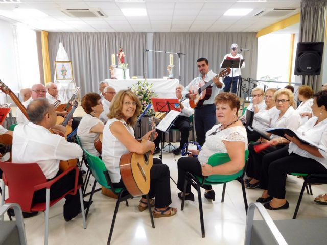 Otro año más de música y bailes regionales en el Hogar de las Personas Mayores de Las Torres de Cotillas