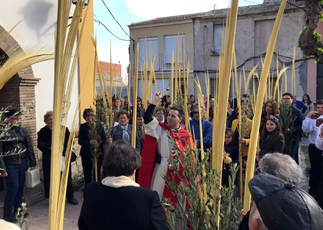 Multitudinario Domingo de Ramos en la Semana Santa de Las Torres de Cotillas