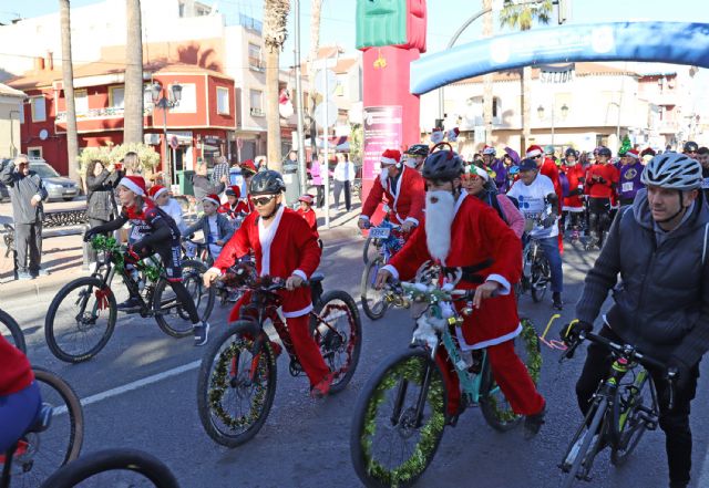 Las Torres de Cotillas marcha a pie, en bici y en patines a beneficio de Cáritas y Sonrisas Solidarias